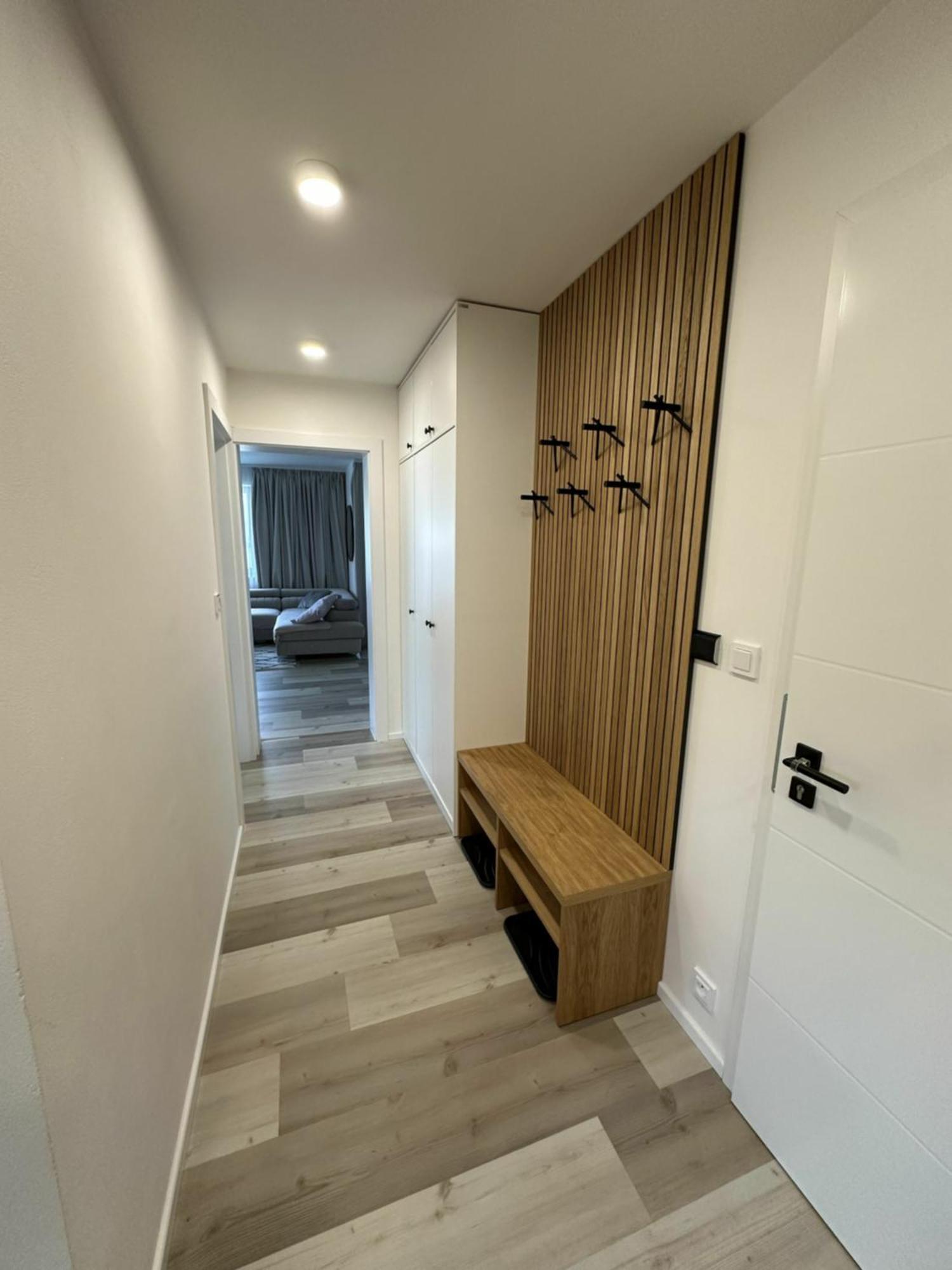 Apartman Oriens Пец под Снежко Екстериор снимка